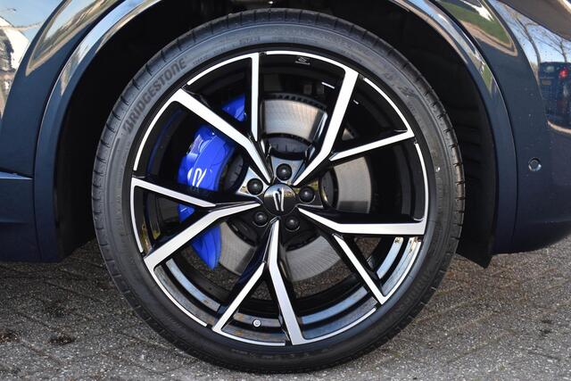 Volkswagen TOUAREG 3.0 TSi eHybrid 4M R Pano Trekhaak Dynaudio Puglia Massage Zitklima