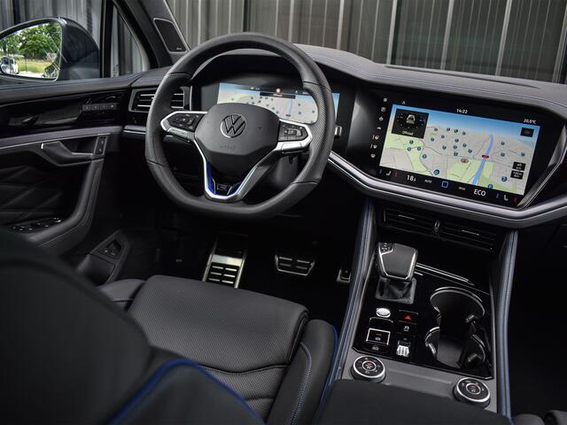 Volkswagen TOUAREG 3.0 TSi eHybrid 4MOTION R | HEAD-UP | DYNAUDIO | 360 CAMERA | SOFT-CLOSE | PANORAMADAK | KEYLESS ACCESS | STOELMASSAGE | TREKHAAK | AMBIANCE INTERIEUR | SHADOW-LINE | MEMORY SEATS