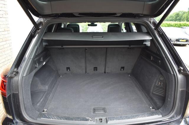 Volkswagen TOUAREG 3.0 TDI R-LINE, Matrix, Pano, ACC, Lane, Dynaudio