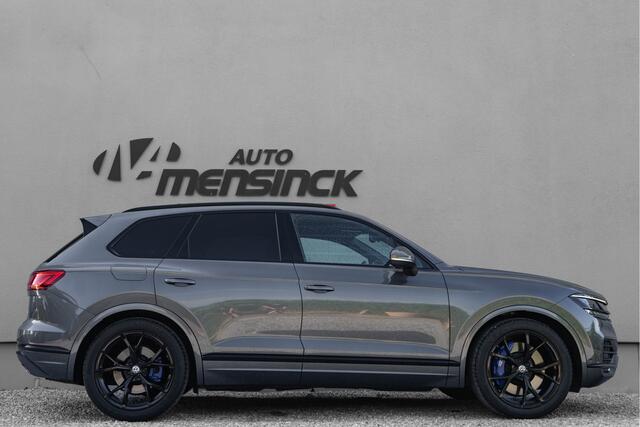 Volkswagen TOUAREG 3.0 TSI eHybrid 4MOTION / Luchtvering/ Standkachel/ Adaptive Cruise Control/ Trekhaak/ Panoramadak/ 280kW (381PK)