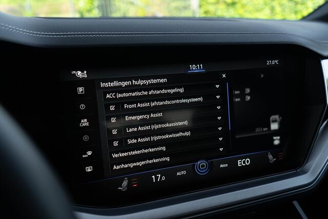 Volkswagen TOUAREG 3.0 TSI eHybrid 4MOTION / Luchtvering/ Standkachel/ Adaptive Cruise Control/ Trekhaak/ Panoramadak/ 280kW (381PK)