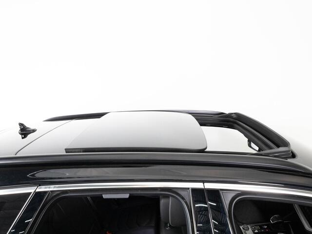 Volkswagen TOUAREG 3.0 TSi eHybrid 467 pk 4MOTION | IQ Matrix LED | Leder | Luchtvering | Panoramadak | 20 "LM | Keyless | Dynaudio |