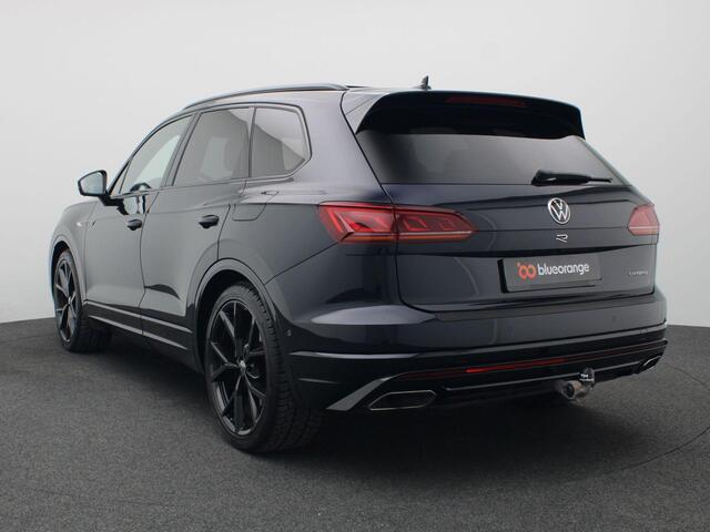Volkswagen TOUAREG 3.0 TSi eHybrid 4MOTION R 463PK DSG Panoramadak, trekhaak, 360 gr. camera, leder, NightVision, Dynaudio, Head-up, winterpakket Plus, stoelventilatie/massage, sluithulp, alarm, 22'' lichtmetaal