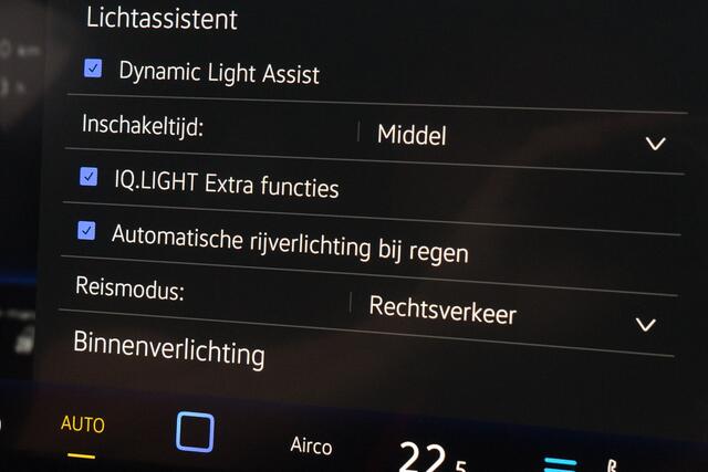 Volkswagen TOUAREG 3.0 TSI eHybrid 4MOTION / Puglia / Luchtvering/ Virtual Cockpit/ Panoramadak/ Trekhaak/ 280kW (381PK)