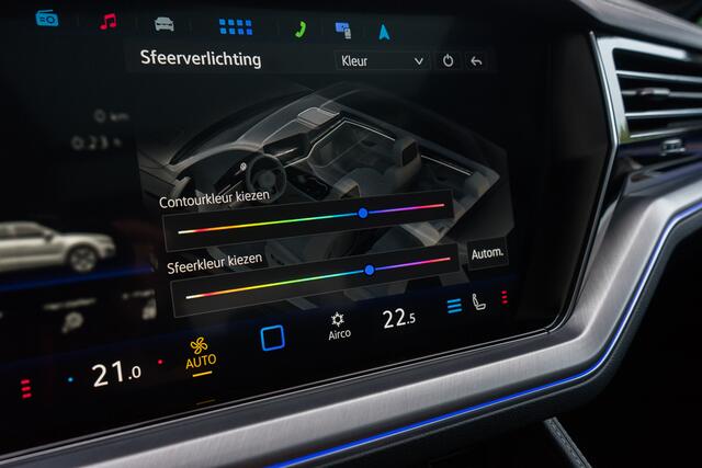 Volkswagen TOUAREG 3.0 TSI eHybrid 4MOTION / Puglia / Luchtvering/ Virtual Cockpit/ Panoramadak/ Trekhaak/ 280kW (381PK)