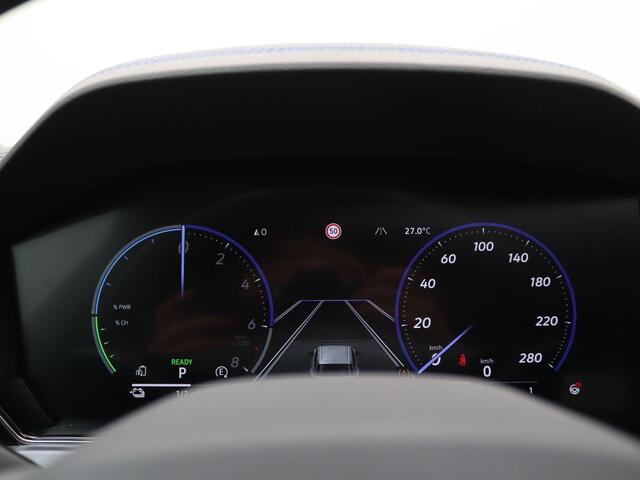 Volkswagen TOUAREG 3.0 TSi eHybrid 4MOTION R Edition 463PK DSG matrix led, trekhaak, panoramadak, 360gr. camera, leder, luchtvering, keyless, stuur-stoelverwarming, Dynaudio, head-up display, 22" lichtmetaal
