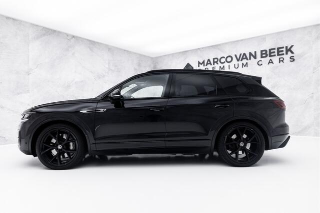 Volkswagen TOUAREG R 3.0 TSI eHybrid 4MOTION | Pano | Luchtvering | 22" | E-Trekhaak