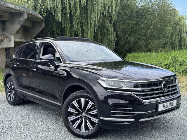 Volkswagen TOUAREG 3.0 TSi E-HYBRID 4MOTION ELEGANCE CAMERA/PANORAMADAK/TREKHAAK