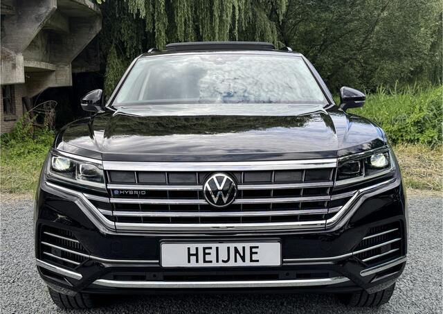 Volkswagen TOUAREG 3.0 TSi E-HYBRID 4MOTION ELEGANCE CAMERA/PANORAMADAK/TREKHAAK