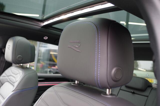 Volkswagen TOUAREG 3.0 TSi R 4MOTION 463 PK PHEV, Trekhaak, Panoramadak, Dynaudio, Massage