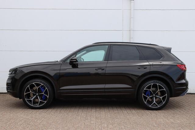 Volkswagen TOUAREG 3.0 TSI eHybrid 4Motion Elegance Black Style 380pk Tiptronic