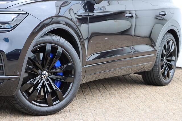 Volkswagen TOUAREG 3.0 TSI eHybrid 4Motion Elegenace Black Style 380pk Tiptronic