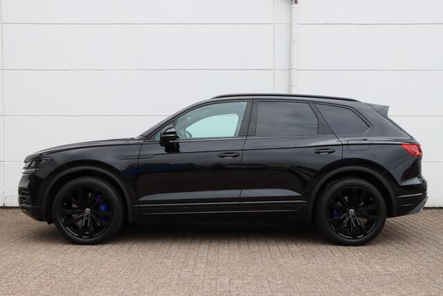 Volkswagen TOUAREG 3.0 TSI eHybrid 4Motion Elegenace Black Style 380pk Tiptronic