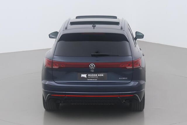 Volkswagen TOUAREG 3.0 TSi 4MOTION R | NIEUW | Luchtvering | Head-Up | Massage+Ventilatie | Dynaudio | Trekhaak | 22 Inch Estoril