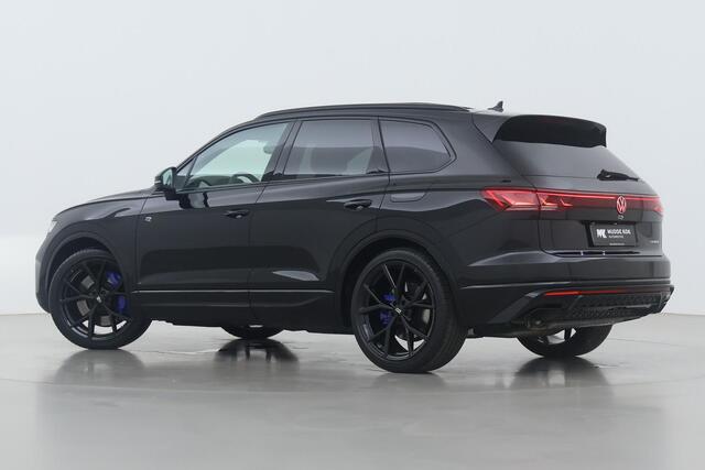 Volkswagen TOUAREG 3.0 TSi 4MOTION R | NIEUW | Luchtvering | Head-Up | Massage+Ventilatie | Dynaudio | Trekhaak | 22 Inch Estoril