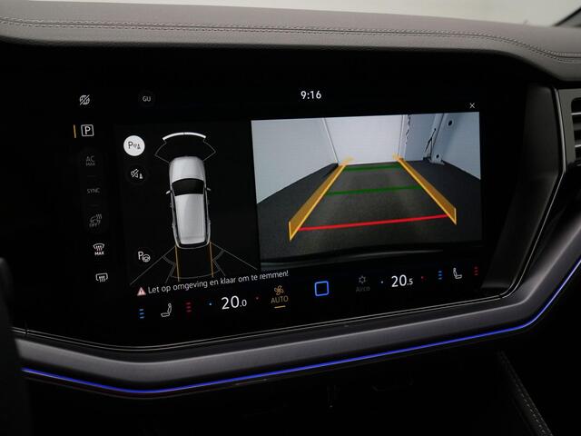 Volkswagen TOUAREG 3.0 TSi eHybrid 462 pk Tiptronic 4MOTION R | Nachtzicht | IQ Light | Trekhaak | Achteruitrijcamera | Panoramadak | Head-up display | 22 inch