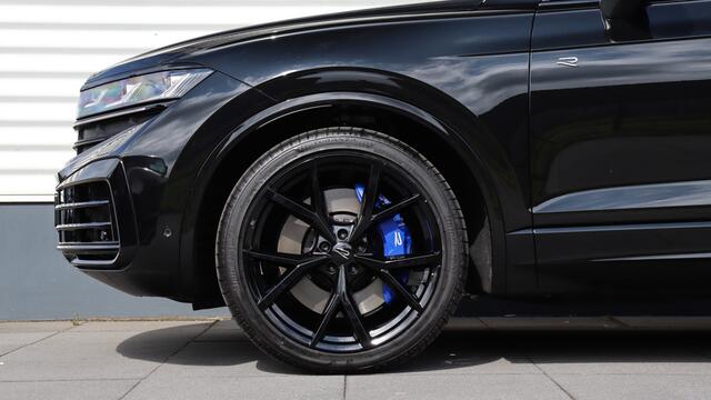 Volkswagen TOUAREG 3.0 TSi eHybrid 4MOTION R Edition | Stoelventilatie | Panoramadak | Dynaudio | Trekhaak | Soft-Close