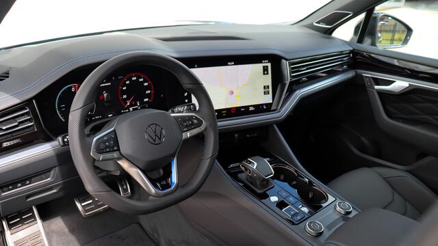 Volkswagen TOUAREG 3.0 TSi eHybrid 4MOTION R Edition | Stoelventilatie | Panoramadak | Dynaudio | Trekhaak | Soft-Close