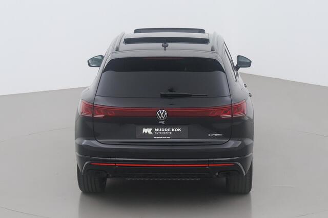 Volkswagen TOUAREG 3.0 TSi 4MOTION R | NIEUW | Luchtvering | Head-Up | Massage+Ventilatie | Dynaudio | Trekhaak | 22 Inch Estoril