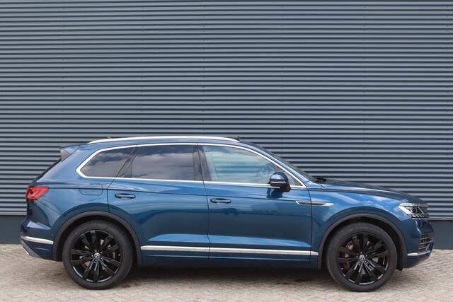 Volkswagen TOUAREG 3.0 TSi eHybrid Elegance Pano/Leder/IQ.Light/Camera/21"Suzuka/Keyless/Luchtvering/Trekhaak wegkl.