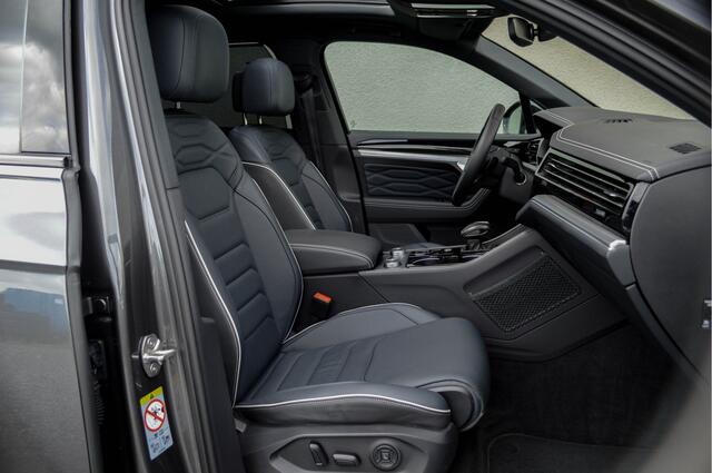 Volkswagen TOUAREG 3.0 TSI eHybrid 4MOTION / Puglia / Luchtvering/ Virtual Cockpit/ Panoramadak/ Trekhaak/ 280kW (381PK)