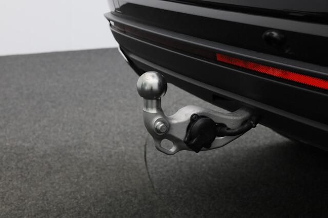 Volkswagen TOUAREG 3.0 TSi 381 pk tiptronic eHybrid 4MOTION Elegance | Panoramadak | Trekhaak | Nachtzicht | Geheugen-/massagestoelen | Leder | Stoelventilatie