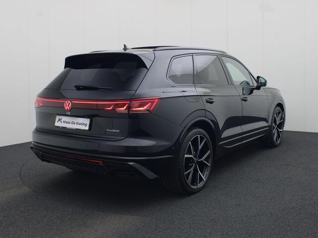 Volkswagen TOUAREG 3.0 TSieHybrid 340kW/462PK 4MOTION R · Panoramadak · Elek. Trekhaak · 360°Camera · Stoelmassage & ventilatie · Garantie t/m 11-05-2029 of 100.000km