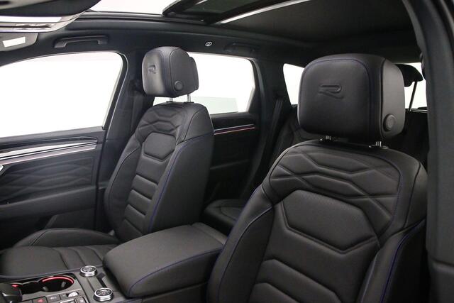 Volkswagen TOUAREG R Edition 3.0 TSI eHybrid 462pk Tiptronic Trekhaak, Panoramadak, DYN audio, Luchtvering, Lederen bekleding, Adaptive cruise control, Head up display