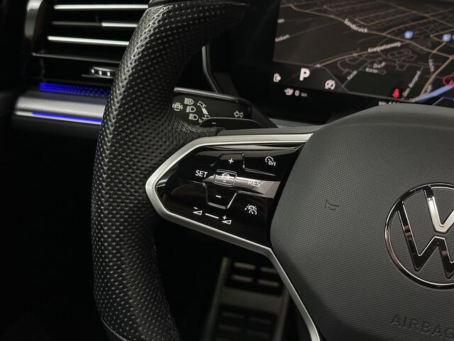 Volkswagen TOUAREG R 3.0 TSI 462PK E-Hybrid | Luchtvering | Puglia Leder | Panorama | ACC | Trekhaak | 22'' | Stoelventilatie | Nachtzicht | Head-Up | Standkachel | Ergo-Comfort | Sfeerverlichting | 4-Zone Clima | Stuurverwarming | Black-Optic | Dodehoek | Lane-Assist | Car