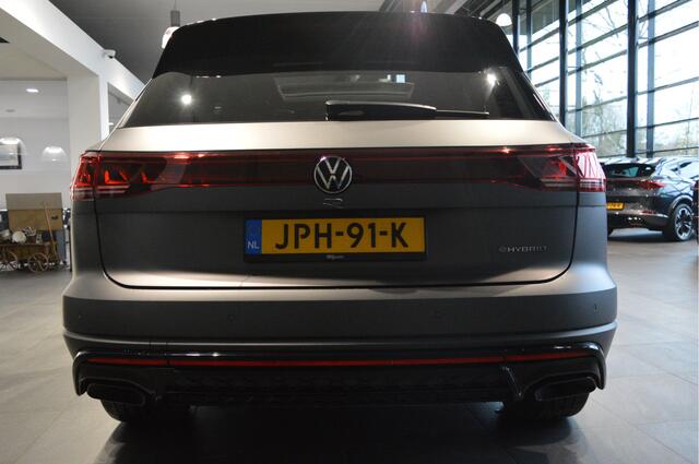 Volkswagen TOUAREG 3.0 TSi eHybrid 4MOTION R pano leer camera 21 inch !!