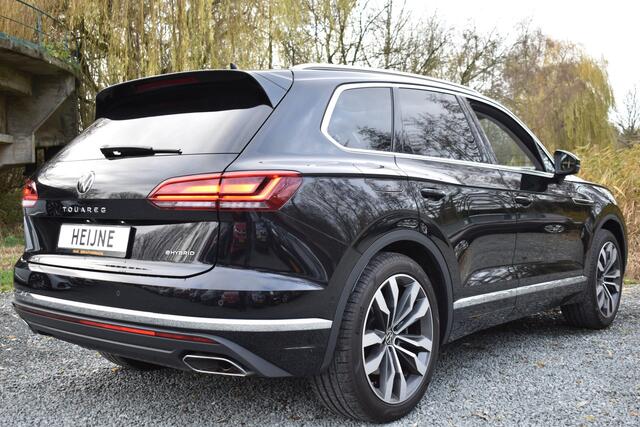 Volkswagen TOUAREG 3.0 TSi eHybrid ELEGANCE 4MOTION HEAD-UP/LEDER/PANORAMADAK