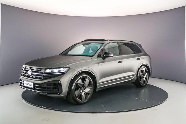 Volkswagen TOUAREG R 3.0 TSI eHybrid 462pk Tiptronic Trekhaak, Panoramadak, Lederen bekleding, Luchtvering, Head up display, LED matrix verlichting, 360 camera, Adaptive cruise control