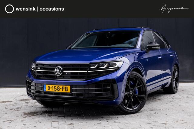 Volkswagen TOUAREG 3.0 TSi eHybrid 4MOTION R | Luchtvering | Panoramadak | Matrix Led IQ | Discover Pro Max | Comfort-Stoelen | Trekhaak | Stoelverwarming V + A | Nachtzicht-Assistent | Park Assist Pro | Connectivity-Pakket | Adaptieve Cruise Control |