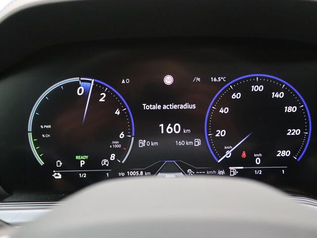 Volkswagen TOUAREG 3.0 TSi eHybrid 4MOTION R Final Edition 463PK DSG matrix led, trekhaak, panoramadak, 360gr. camera, leder, luchtvering, keyless, stuur-stoelverwarming, Dynaudio, head-up display, 22" lichtmetaal