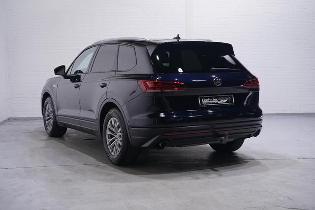 Volkswagen TOUAREG 3.0 TDI 231 pk Grijs Kenteken 2-Zits Navi, Camera Trekhaak 3.500 kg, Leder Zwart, Adapt. Cruise, Luchtvering