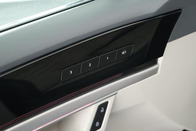 Volkswagen TOUAREG 3.0 TDI 230pk R-Line Grijs Kenteken Trekhaak Camera Luchtvering Matrix Led Keyless Leder Memory Virtual Cockpit Navigatie