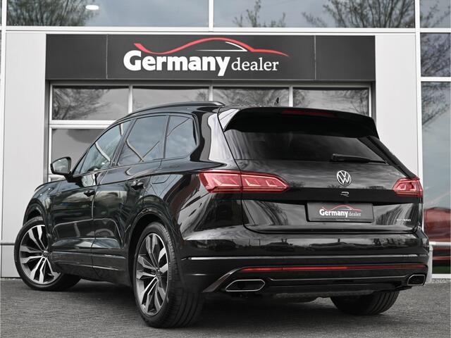 Volkswagen TOUAREG 3.0TSi eHybrid 4Motion R V6 462pk Lucht Pano Leder Trekh 21-Inch Head-Up 21-Inch VOL!