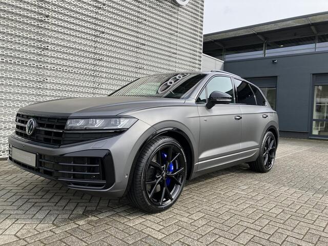 Volkswagen TOUAREG R Edition 3.0 eHybrid 340 kW / 462 PK SUV 8 versn. | Nachtzichtondersteuning | Comfort pakket | Opbergpakket | Trekhaak wegklapbaar met Trailer Assist | Silicon Grey mat lak |