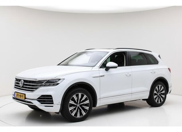 Volkswagen TOUAREG 3.0 TSi eHybrid ATMOSPHERE 4MOTION TREKHAAK/HEAD-UP/PANORAMADAK