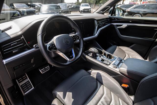 Volkswagen TOUAREG 3.0 TSi eHybrid 4MOTION R-LINE
