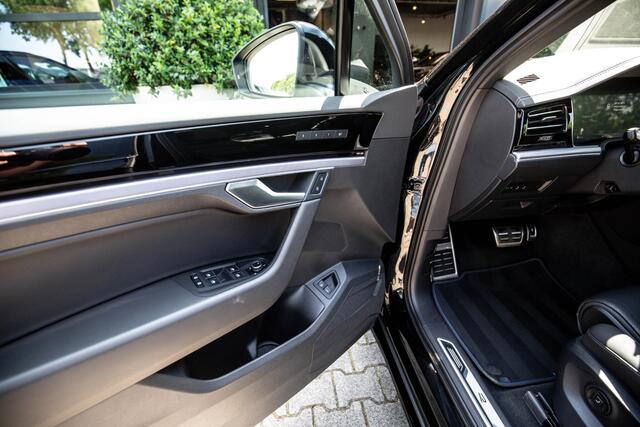 Volkswagen TOUAREG 3.0 TSi eHybrid 4MOTION R-LINE