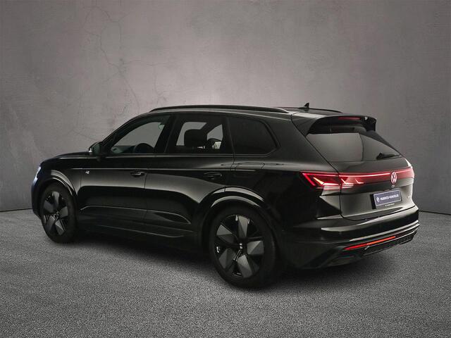 Volkswagen TOUAREG R 3.0 TSI eHybrid 462pk Tiptronic Trekhaak, DYN audio, Lederen bekleding, Luchtvering, Adaptive cruise control, 360 camera, Elektrische achterklep
