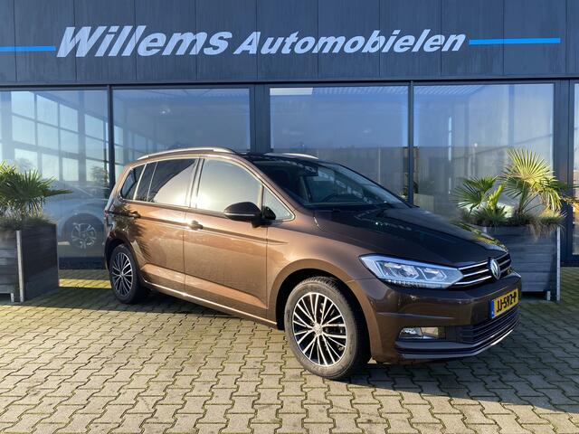 Volkswagen TOURAN 1.4 TSI Comfortline 7p DSG & App Connect & Trekhaak, 3 stoelen isofix