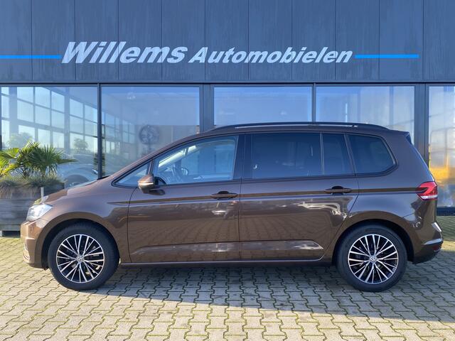 Volkswagen TOURAN 1.4 TSI Comfortline 7p DSG & App Connect & Trekhaak, 3 stoelen isofix
