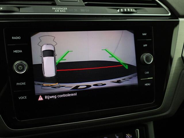 Volkswagen TOURAN 1.5TSI/150PK Comfortline 7p DSG · Navigatie · Parkeersensoren + camera · Stoelverwarming