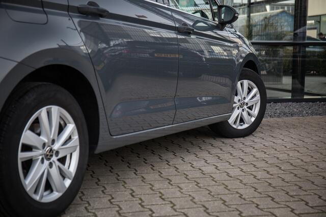 Volkswagen TOURAN 1.5 TSI Highline 7p , Pano dak, Trekhaak, Adap. cruise,