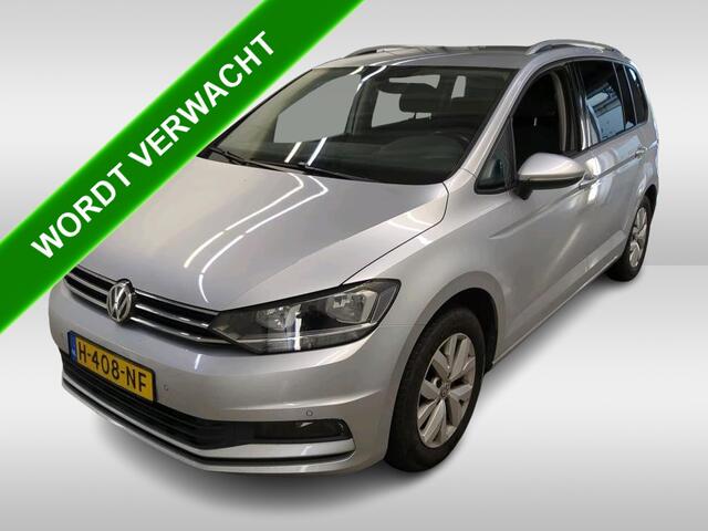Volkswagen TOURAN 2.0 TDI Automaat Comfort-Business / Trekhaak / Navigatie / Pdc+Camera / Airco-ecc./ Stoel verwarming /