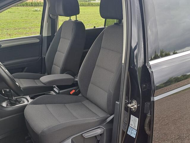 Volkswagen TOURAN 1.5 TSI 7pers. Comfortline Performance /Clima/CarPlay/Cruise/