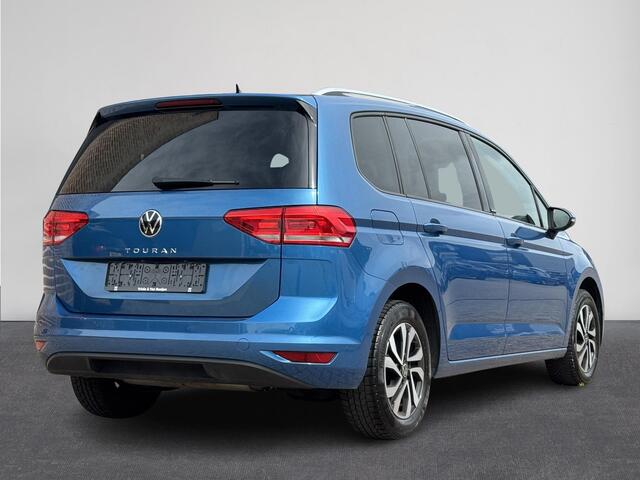 Volkswagen TOURAN 1.5 TSI Active 7p | ACC | Clima | Cruise | Navi | Carplay | Stoelverwarming | Dodehoek detectie | ( Vestiging - Nieuwegein )