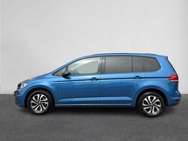 Volkswagen TOURAN 1.5 TSI Active 7p | ACC | Clima | Cruise | Navi | Carplay | Stoelverwarming | Dodehoek detectie | ( Vestiging - Nieuwegein )